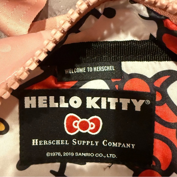 Rare Herschel x Hello Kitty Fifteen Belt Bag Pink Sanrio Bow Sling Fanny Pack - Picture 7 of 12